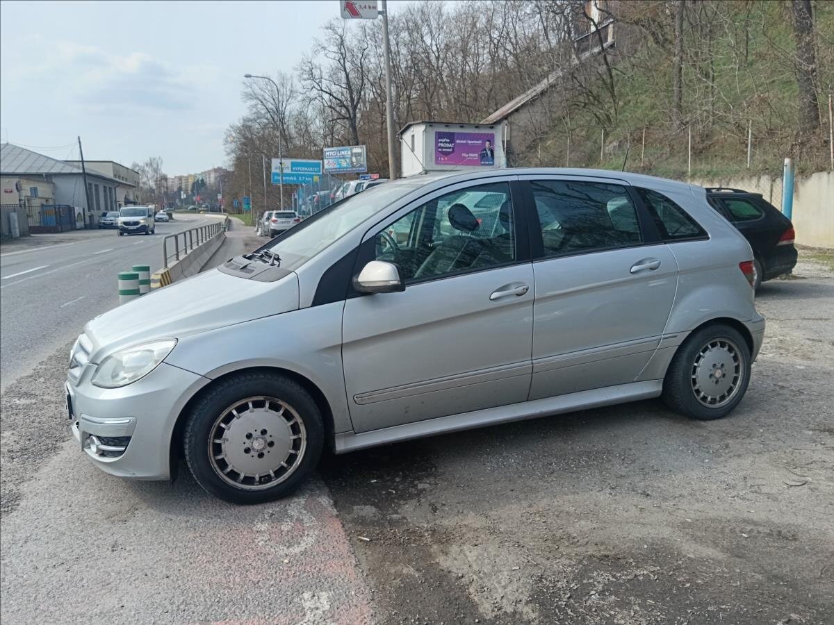Mercedes-Benz Třídy B MPV 2,0 l 103 kw