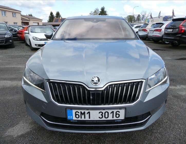 Škoda Superb Liftback 2,0 l 110 kw