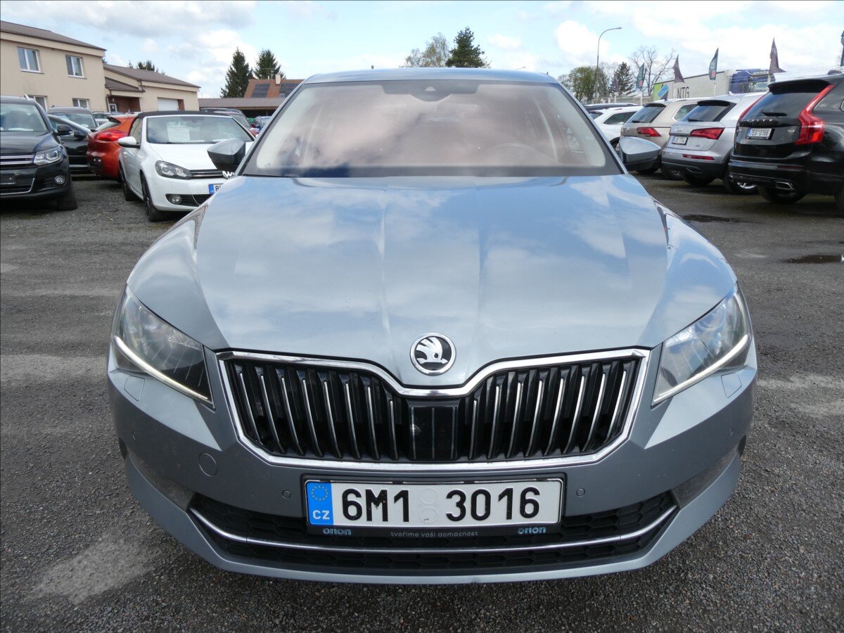 Škoda Superb Liftback 2,0 l 110 kw