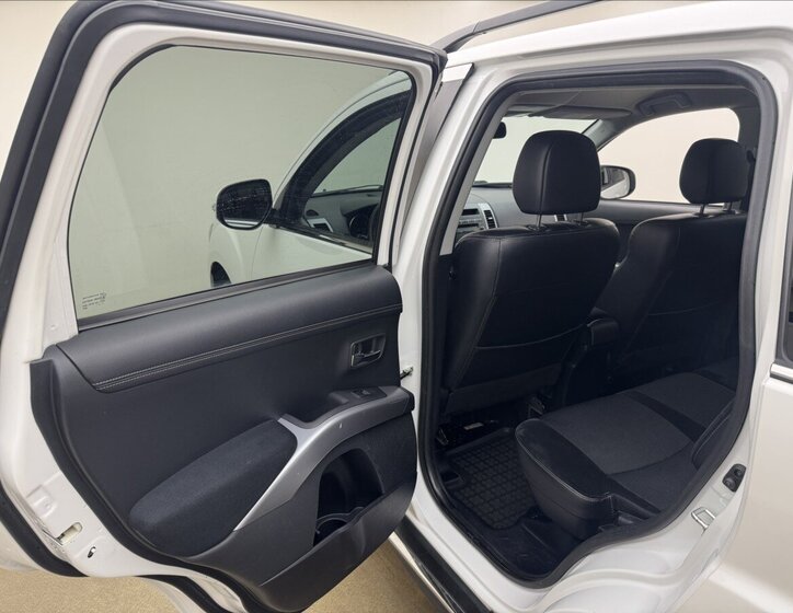 Mitsubishi Outlander SUV / Terénní 2,2 l 115 kw