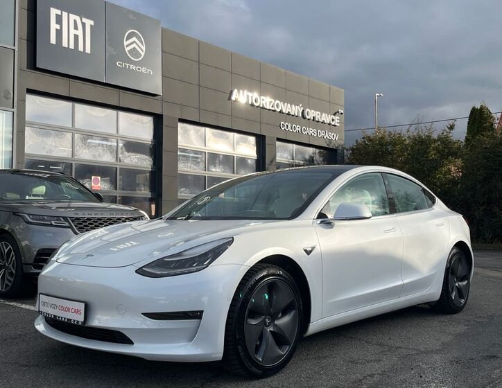Tesla Model 3 19