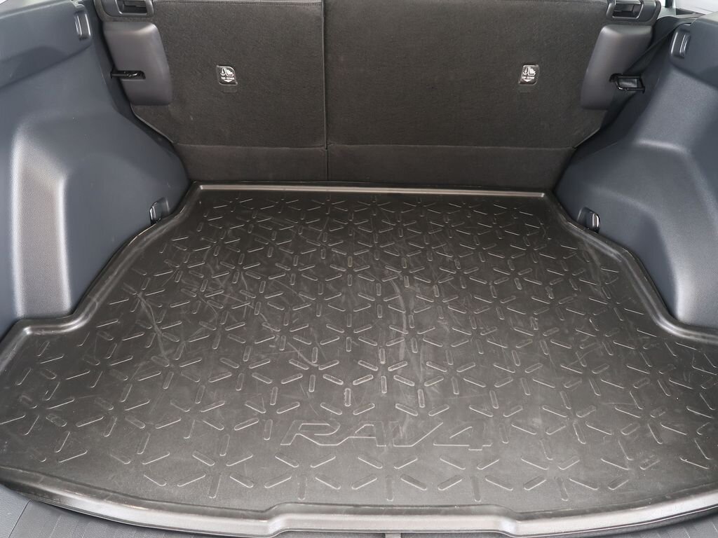 Toyota RAV4 SUV / Terénní 2,5 l 131 kw