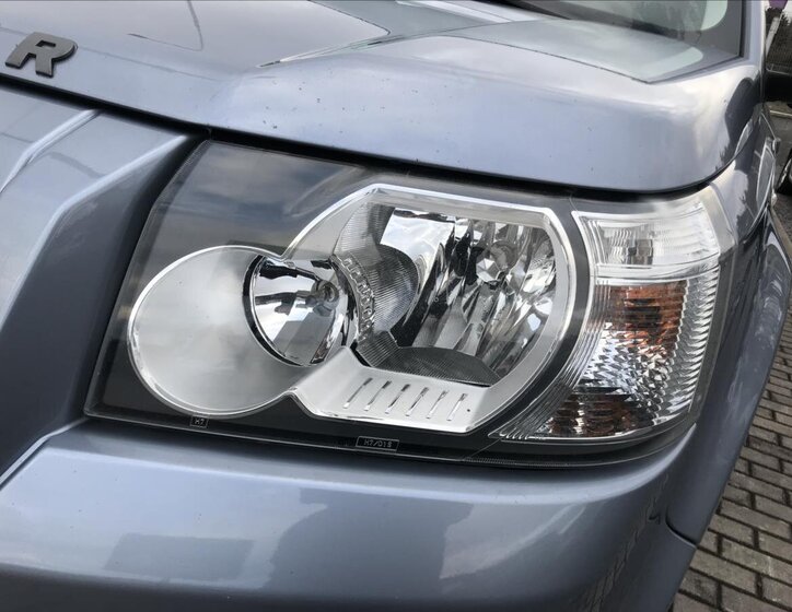 Land Rover Freelander SUV / Terénní 2,2 l 112 kw