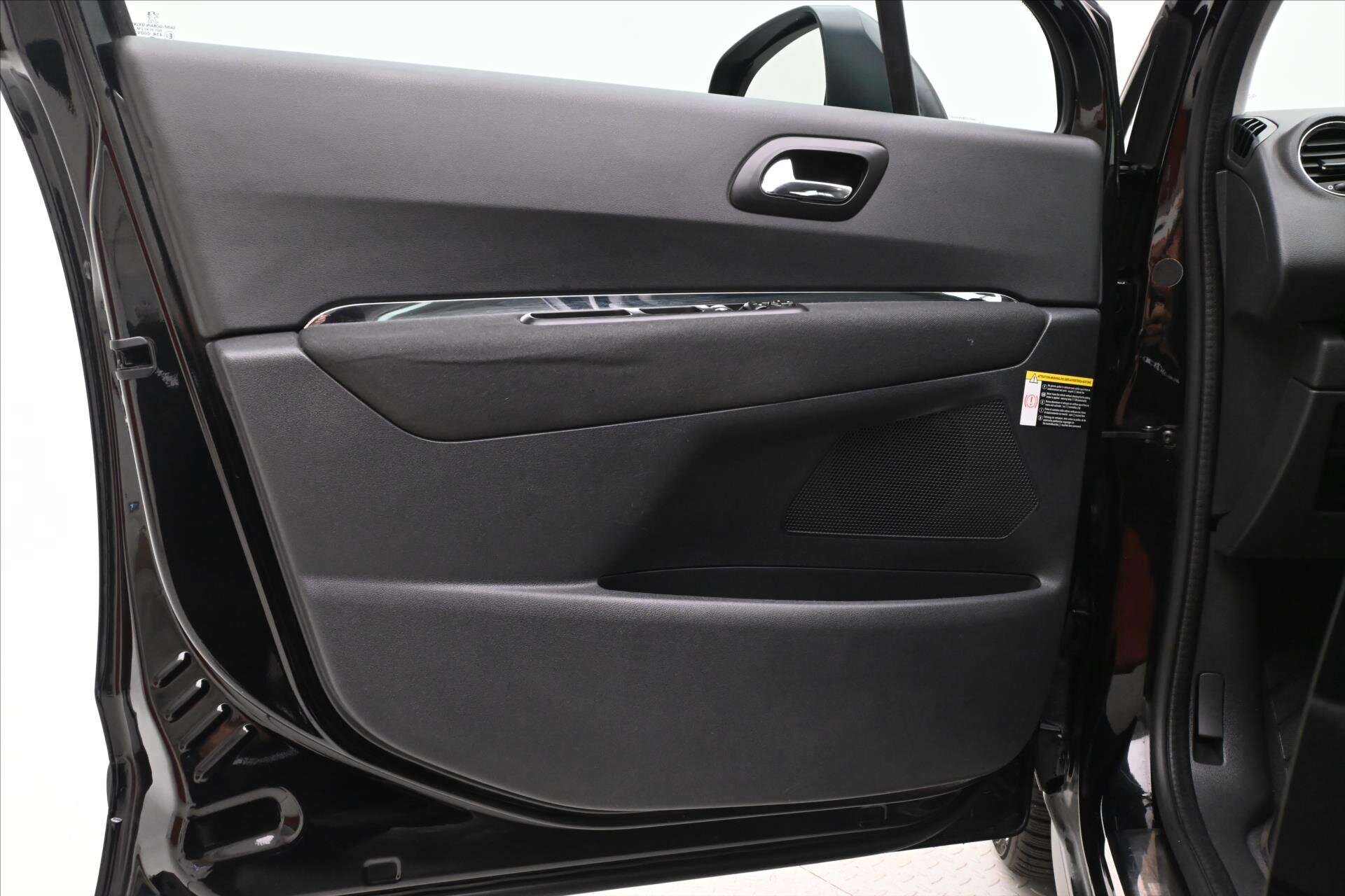 Peugeot 3008 MPV 1,6 l 82 kw