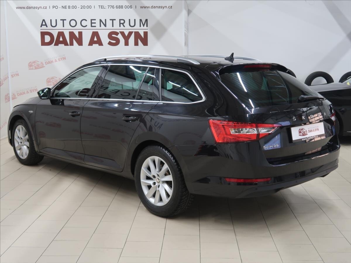 Škoda Superb