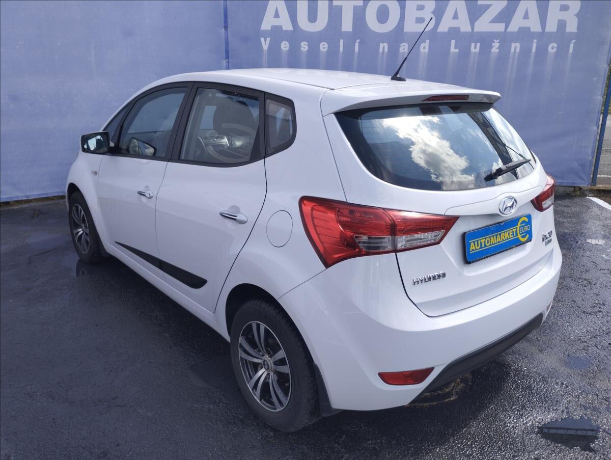 Hyundai ix20 MPV 1,4 l 57 kw