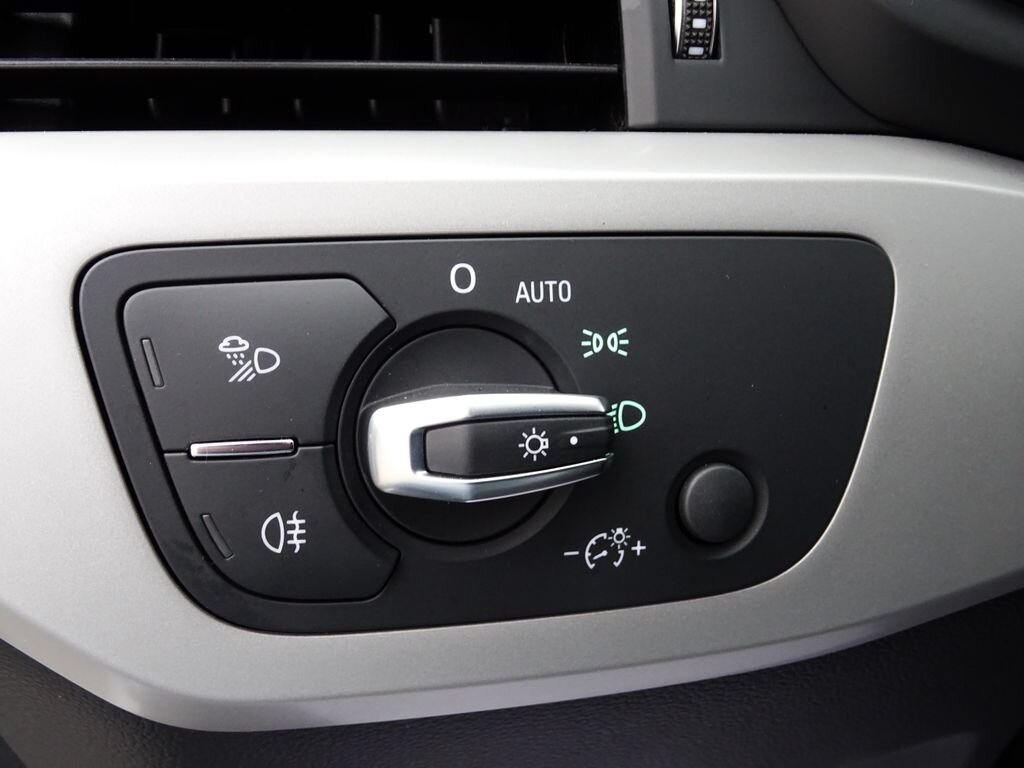 Audi A4 Kombi 2,0 l 120 kw