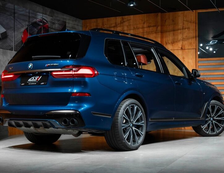 BMW X7 10