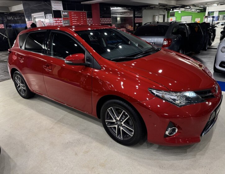 Toyota Auris Hatchback 1,6 l 97 kw