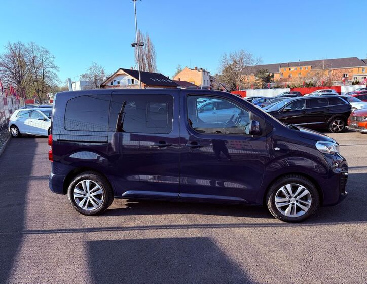 Peugeot Traveller 5