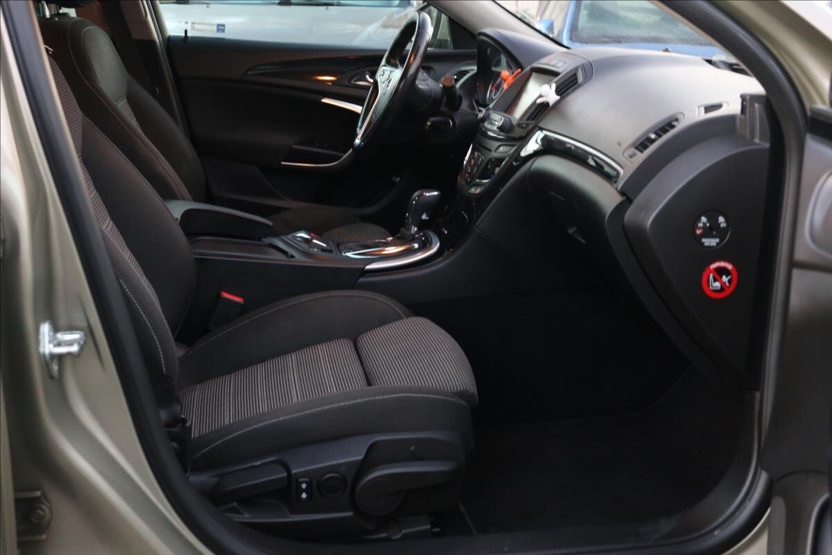Opel Insignia Kombi 2,0 l 143 kw