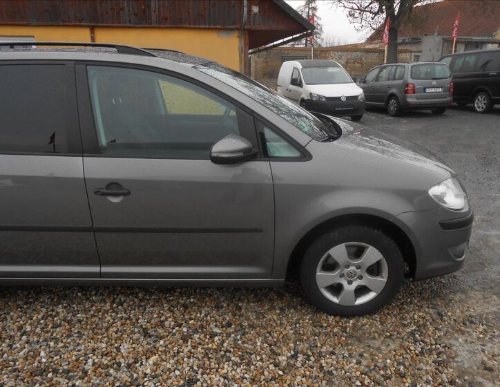 Volkswagen Touran MPV 1,9 l 66 kw