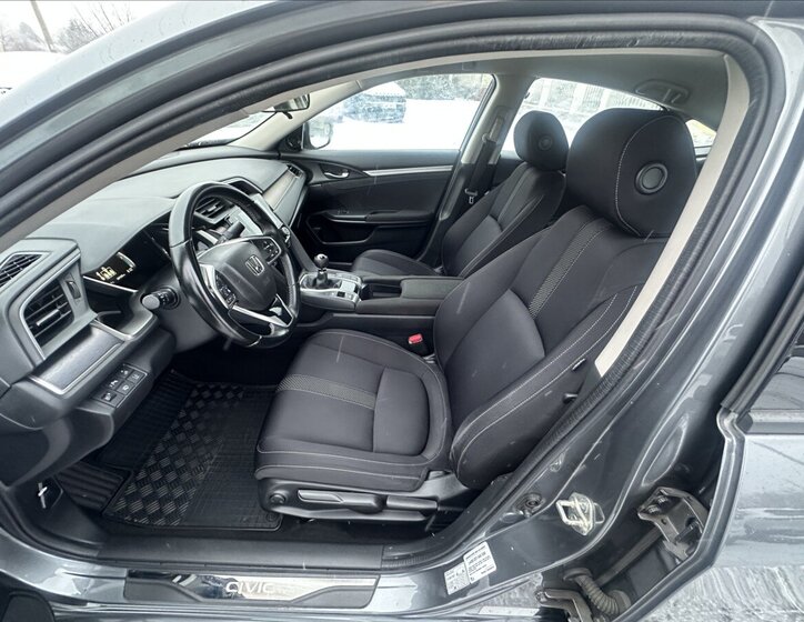 Honda Civic Sedan / Limuzína 1,5 l 134 kw