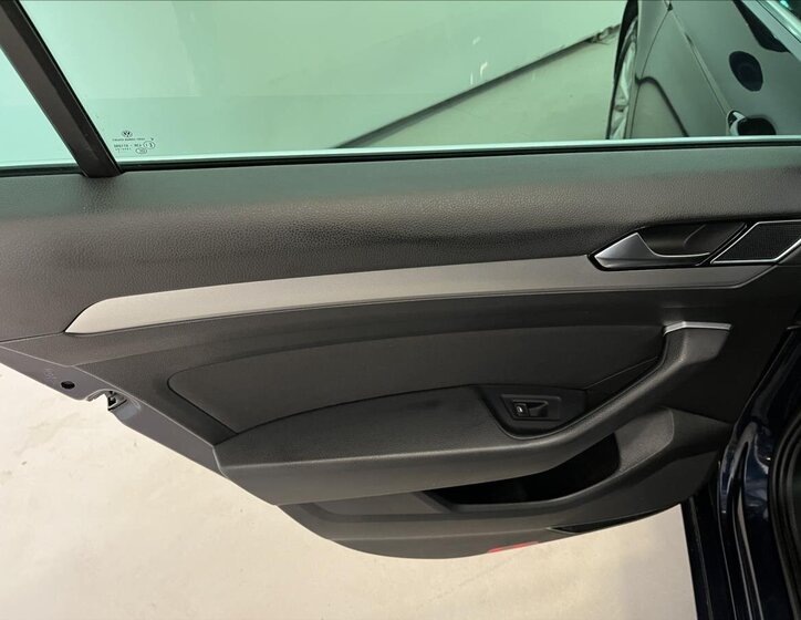 Volkswagen Passat Kombi 2,0 l 140 kw