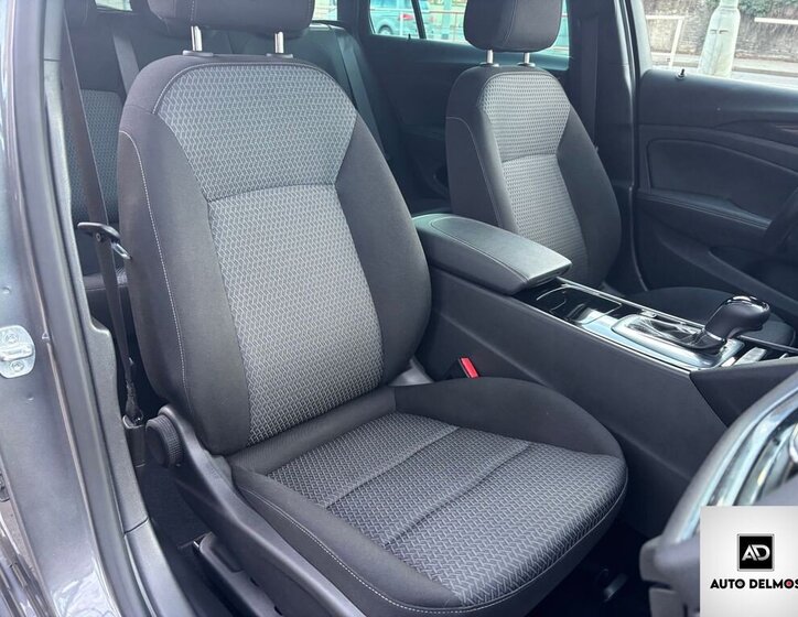 Opel Insignia Kombi 2,0 l 128 kw