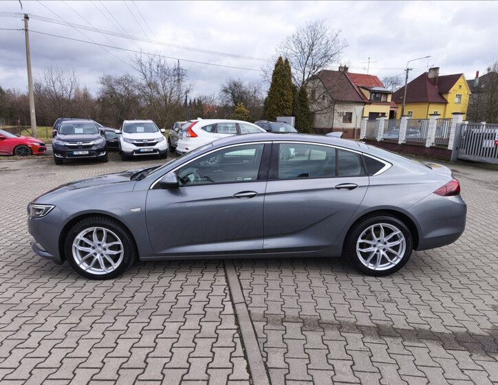 Opel Insignia Hatchback 2,0 l 125 kw