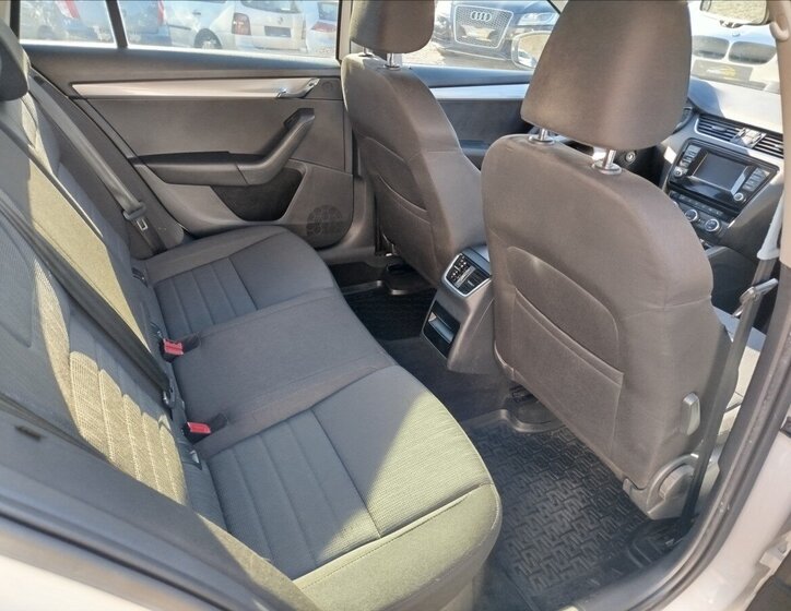 Škoda Octavia Kombi 2,0 l 110 kw