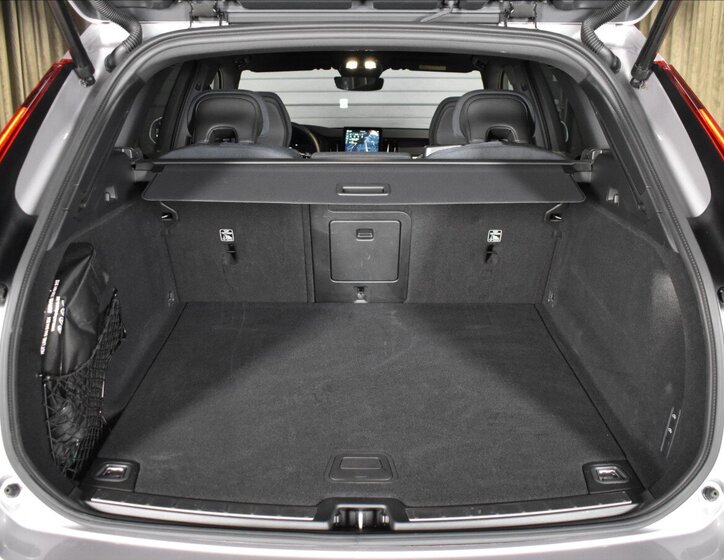 Volvo XC60 SUV / Terénní 2,0 l 184 kw