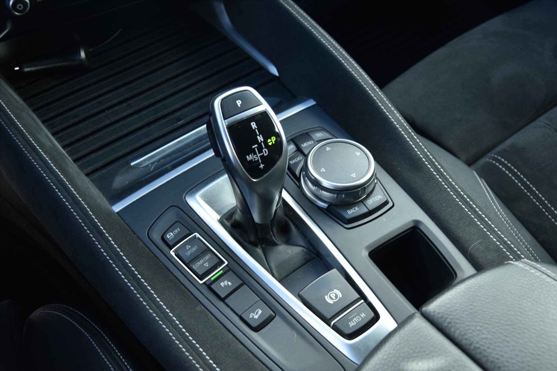 BMW X6 SUV / Terénní 3,0 l 190 kw