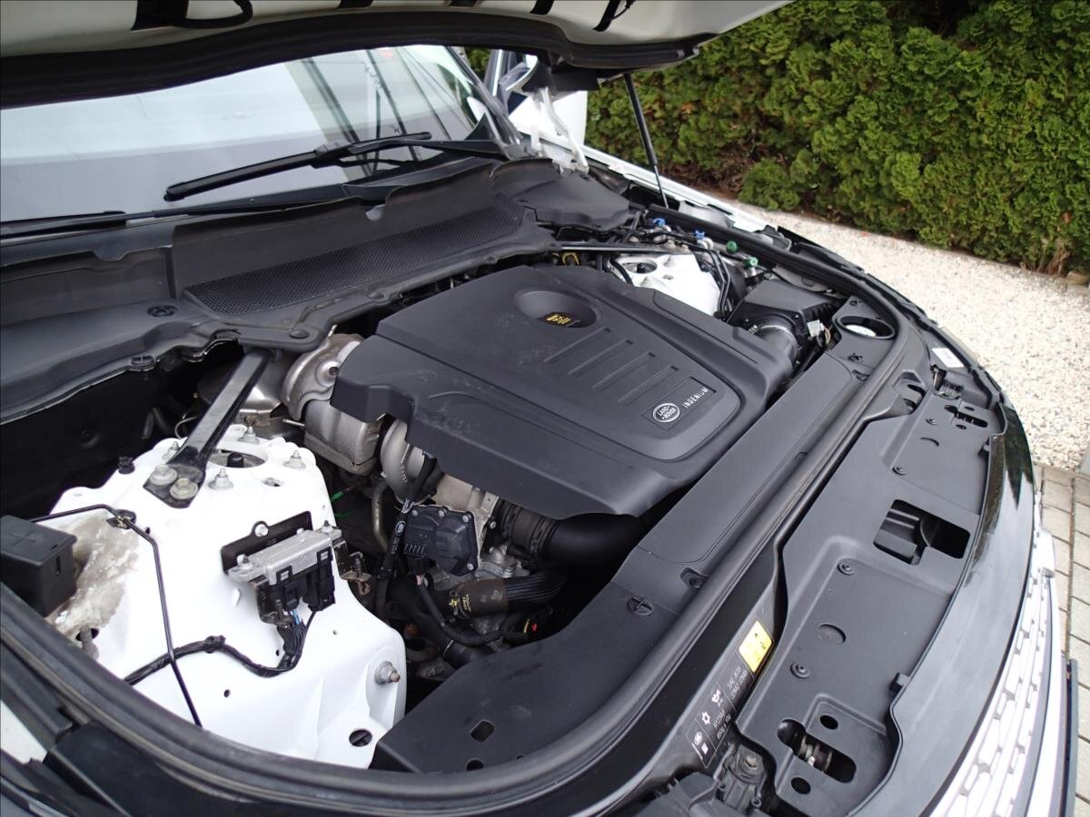 Land Rover Discovery SUV / Terénní 2,0 l 132 kw