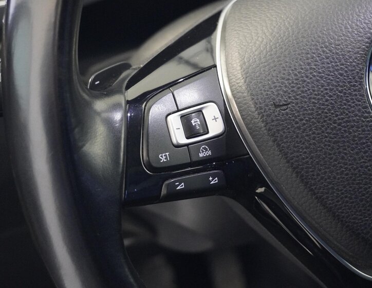 Volkswagen Tiguan SUV / Terénní 2,0 l 140 kw