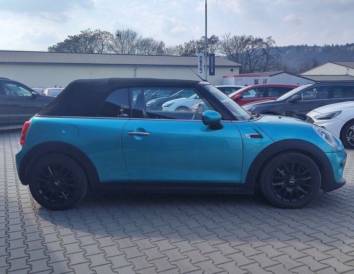 Mini Cooper Hatchback 1,5 l 85 kw