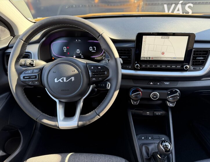 KIA Stonic SUV 1,2 l 58 kw