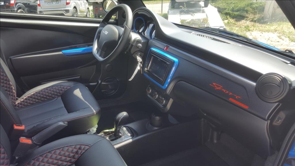 Ligier JS 50 L Hatchback 478,0 6 kw