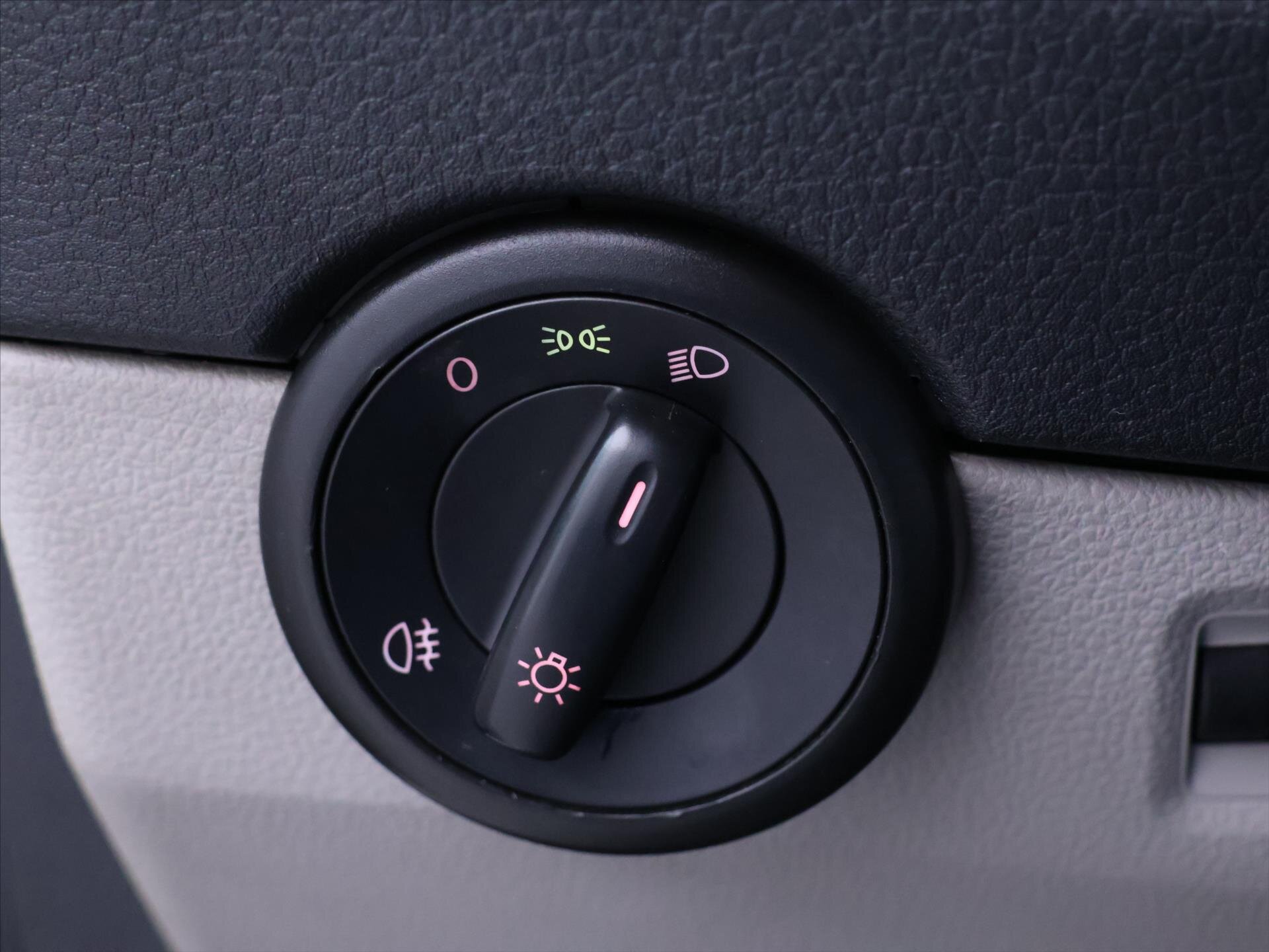 Volkswagen Transporter Kombi 2,0 l 110 kw