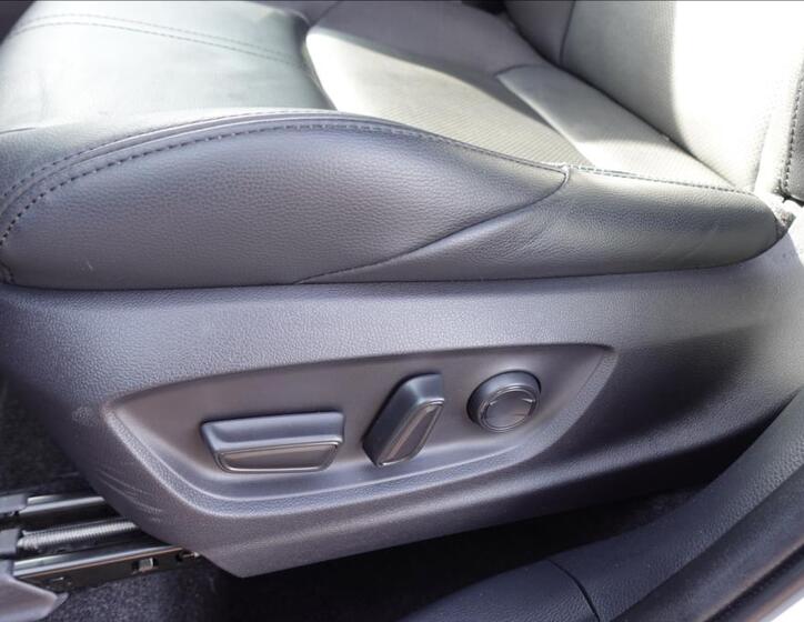 Toyota Corolla Cross 29