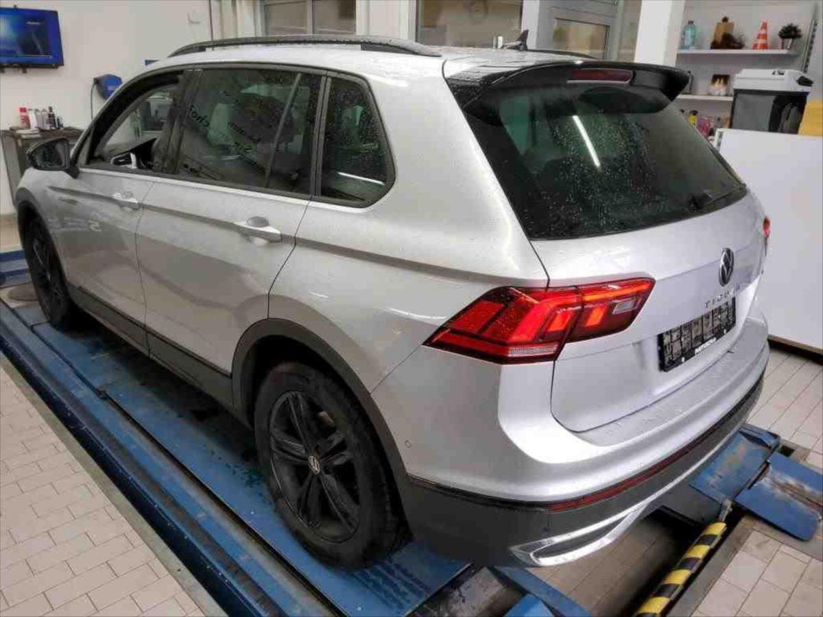 Volkswagen Tiguan SUV / Terénní 2,0 l 110 kw
