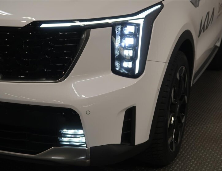 KIA Sorento SUV / Terénní 2,2 l 142 kw