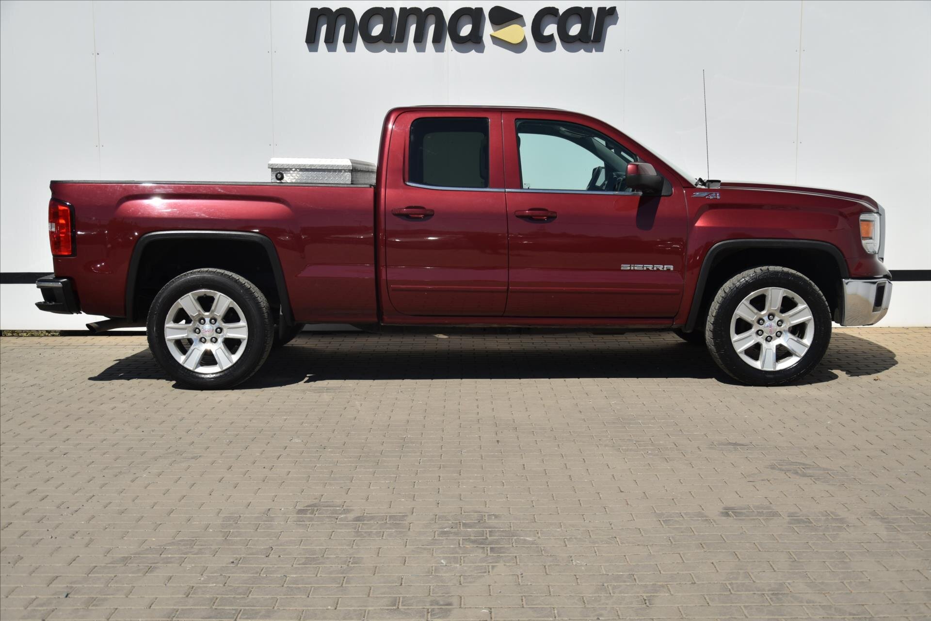 GMC Sierra Pick-up 4,3 l 212 kw
