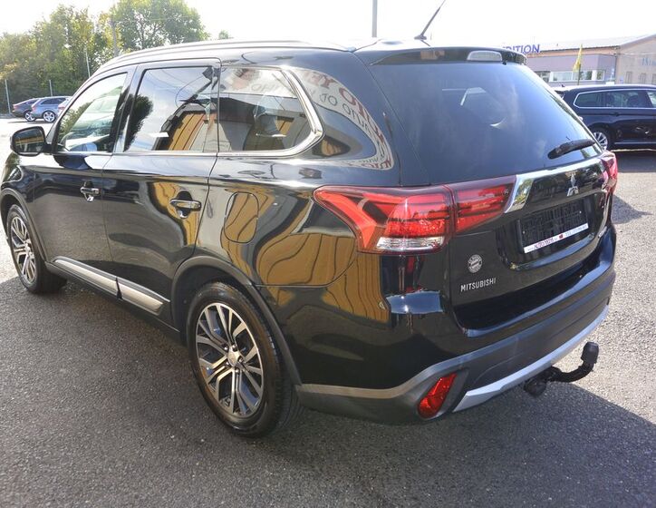 Mitsubishi Outlander 7