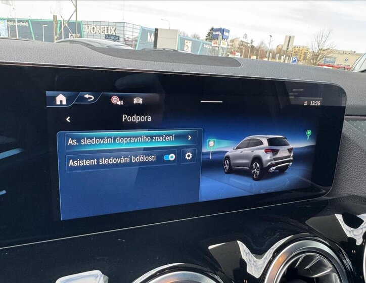 Mercedes-Benz GLA SUV 2,0 l 110 kw