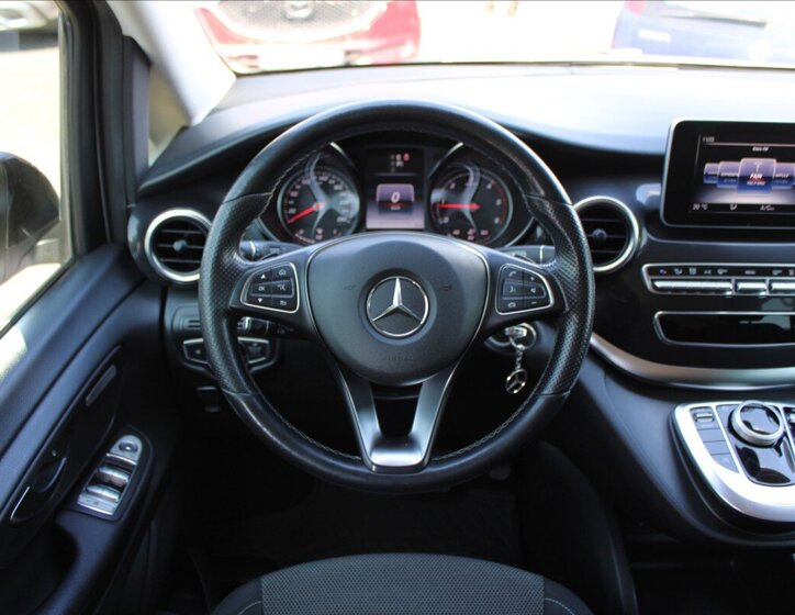 Mercedes-Benz Třídy V Kombi 2,1 l 140 kw