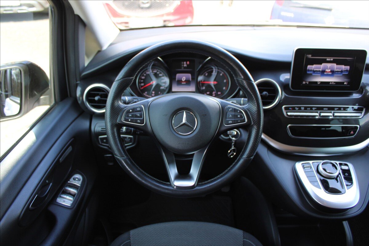 Mercedes-Benz Třídy V Kombi 2,1 l 140 kw