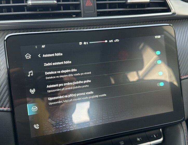 MG ZS SUV / Terénní 999,0 82 kw