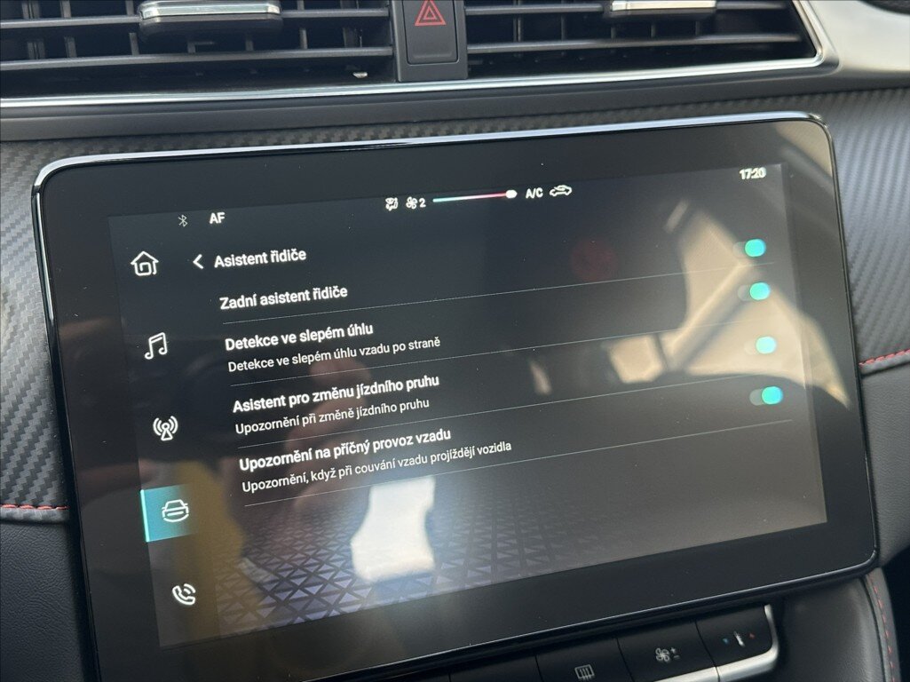 MG ZS SUV / Terénní 999,0 82 kw