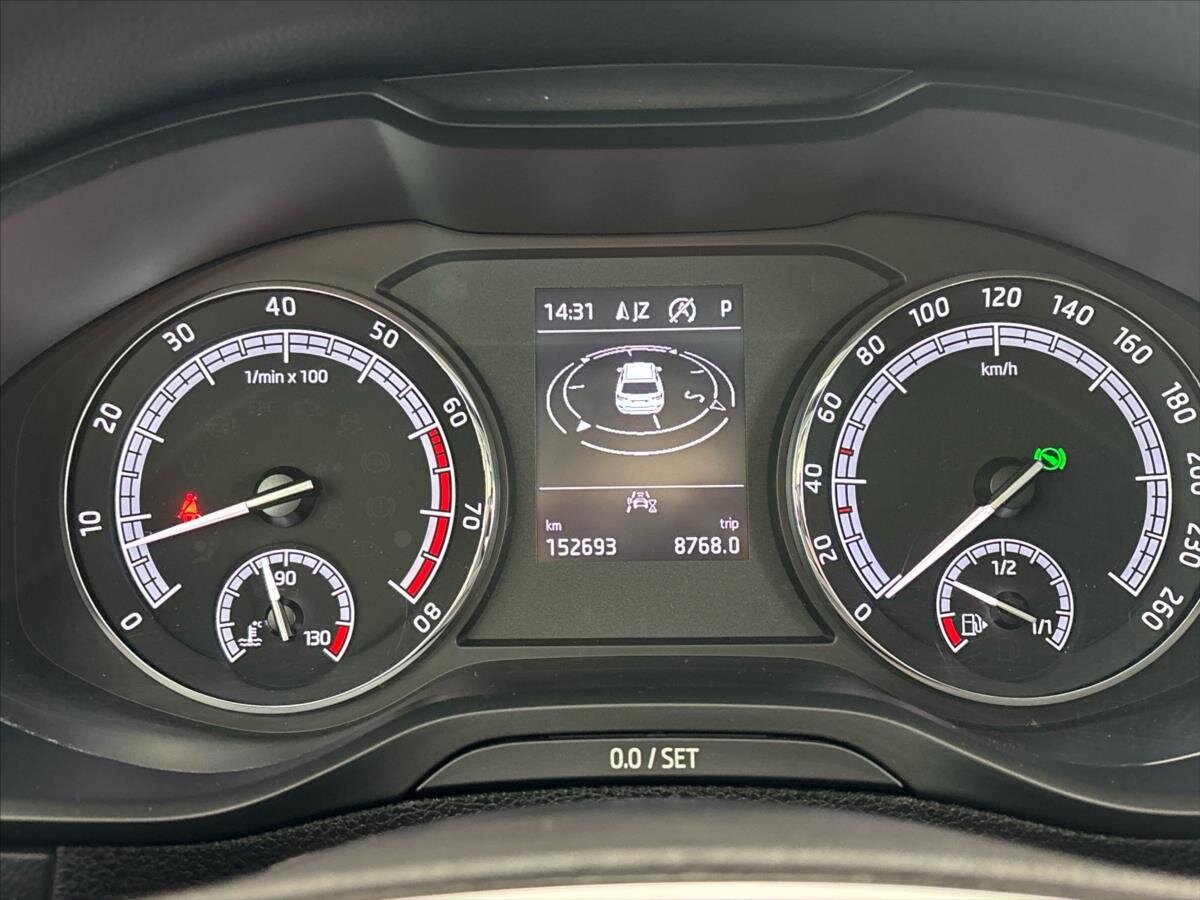 Škoda Karoq SUV / Terénní 1,5 l 110 kw