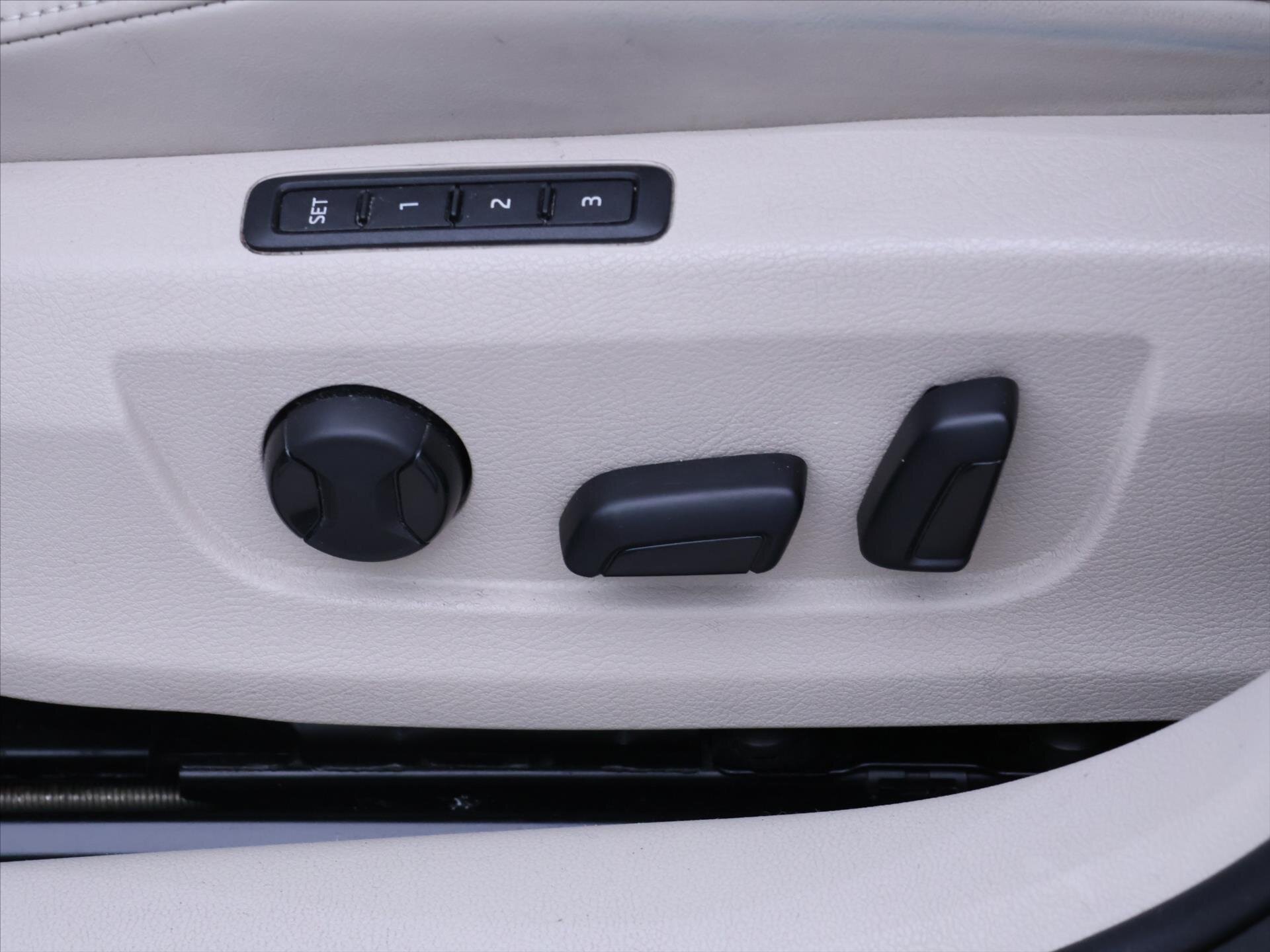 Škoda Superb Liftback 2,0 l 110 kw