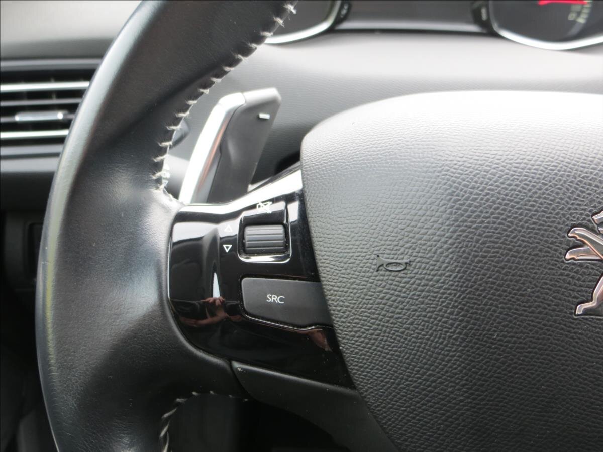 Peugeot 308 Kombi 1,2 l 96 kw