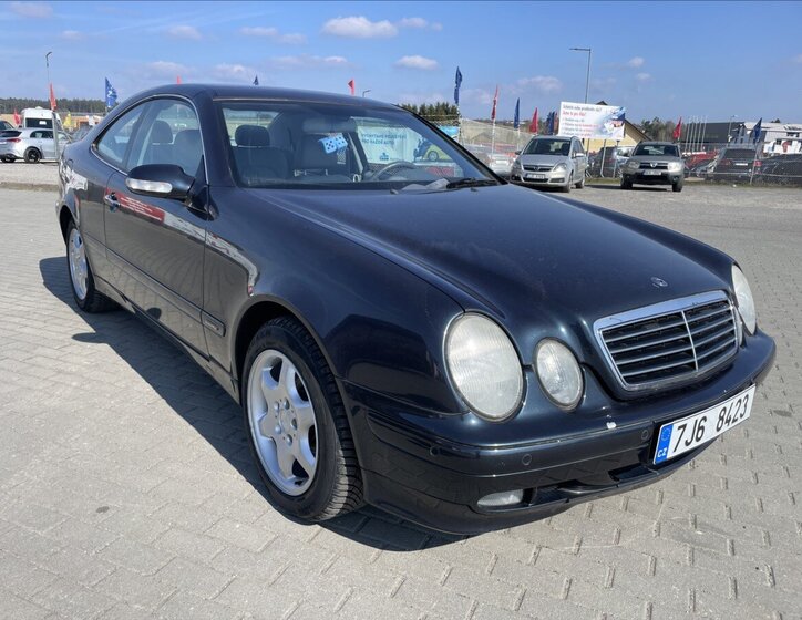 Mercedes-Benz CLK Kupé 2,0 l 120 kw