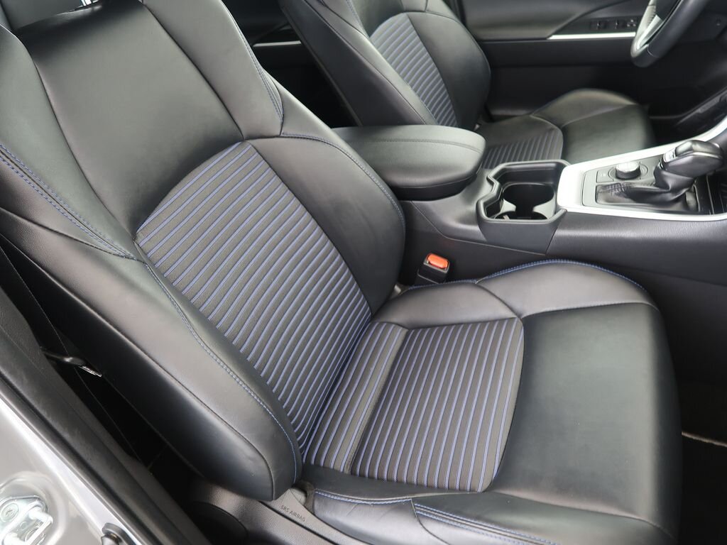Toyota RAV4 SUV / Terénní 2,5 l 131 kw