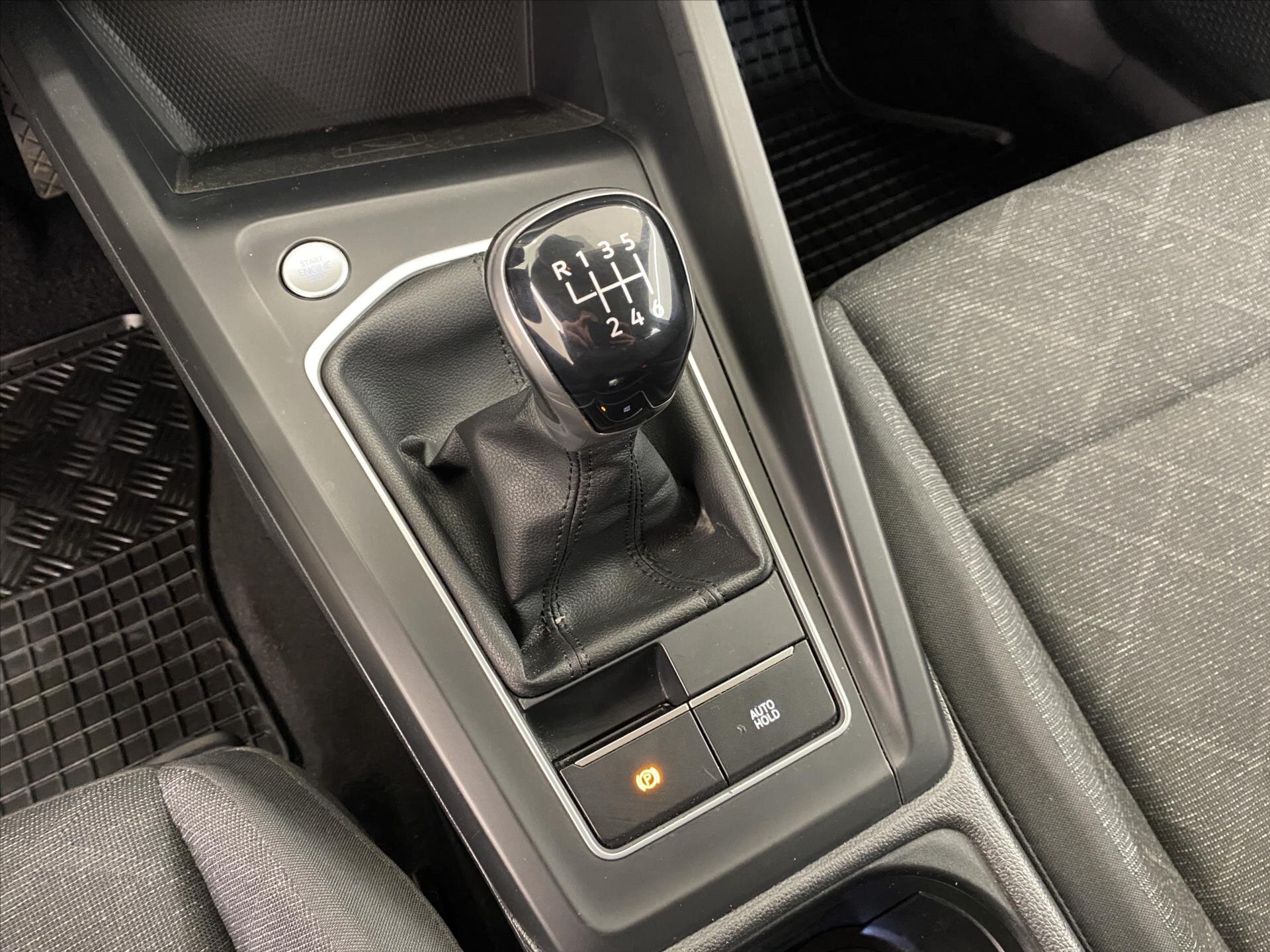 Volkswagen Golf Hatchback 999,0 81 kw