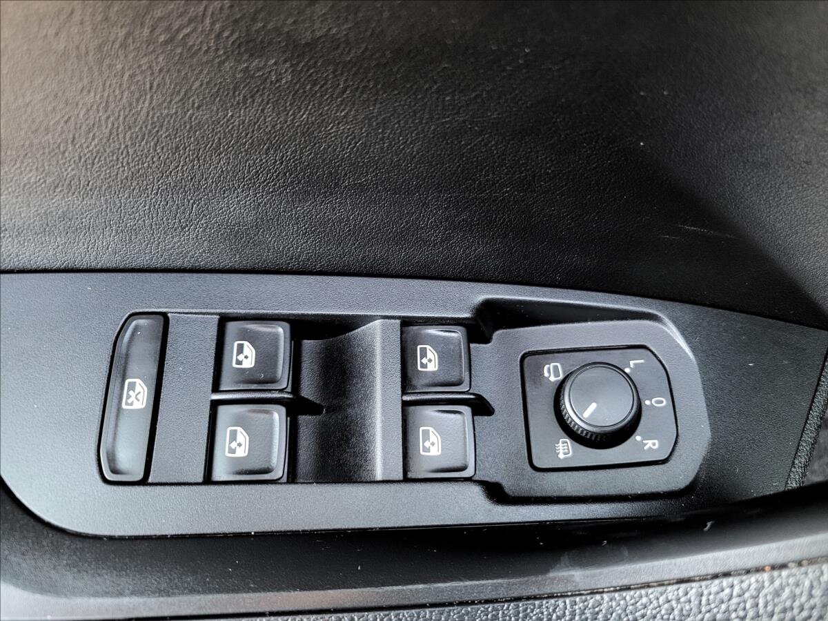 Škoda Kodiaq SUV / Terénní 1,5 l 110 kw