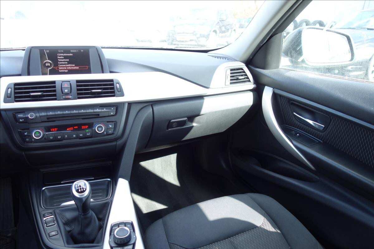 BMW Řada 3 Sedan / Limuzína 2,0 l 105 kw