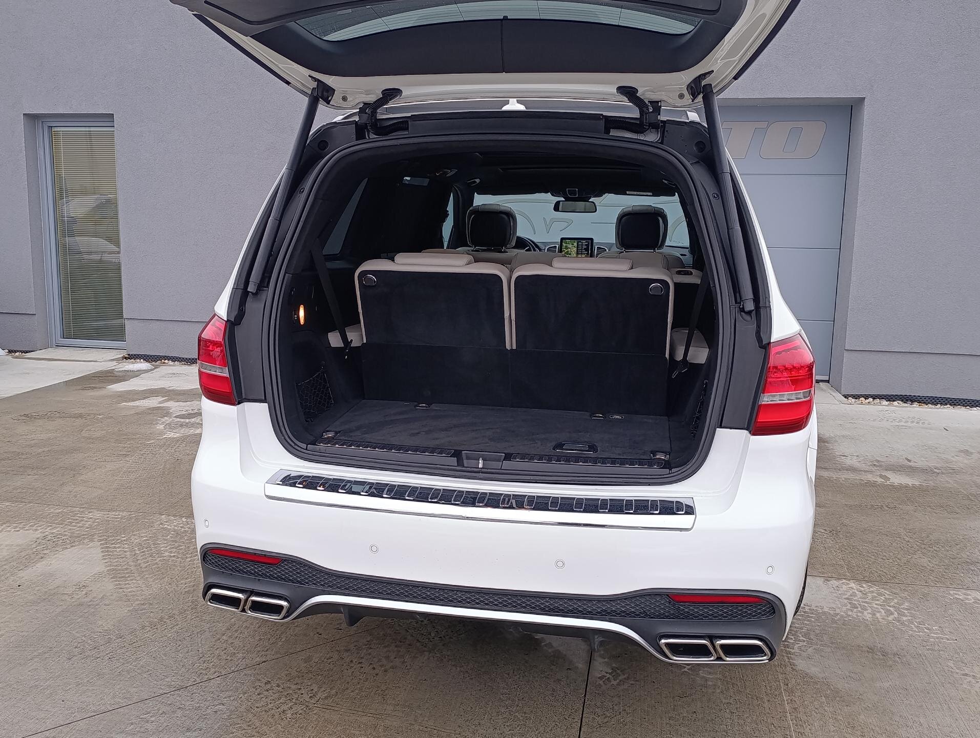 Mercedes-Benz GLS SUV 3,0 l 190 kw