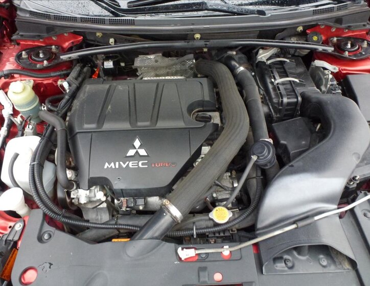 Mitsubishi Lancer Hatchback 2,0 l 217 kw