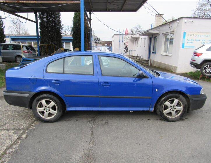 Škoda Octavia Sedan / Limuzína 1,9 l 66 kw